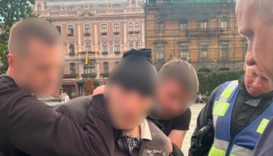Затриманого з ножем на акції у Львові чоловіка помістили у лікувальний заклад