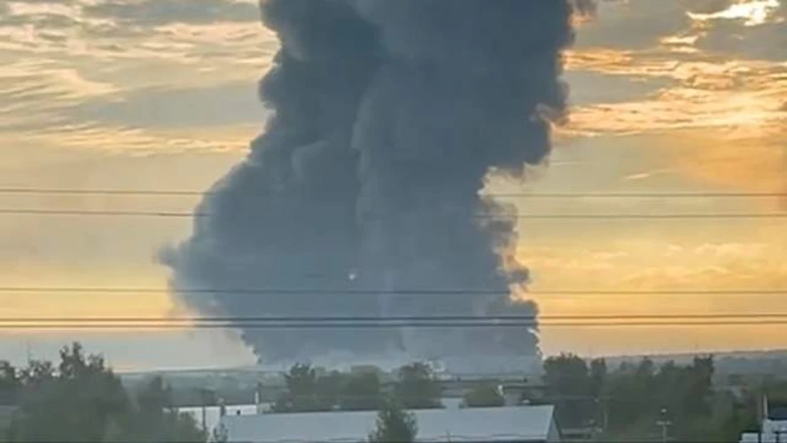 Зеленський повідомив про знищення Су-24М і техніки на аеродромі «Саки»